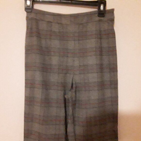 Forever 21 Women's size small grey/black plaid dress pants w/flat front - Picture 2 of 8